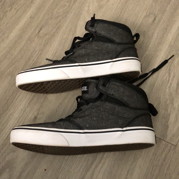 VANS - Picture 5 of 6